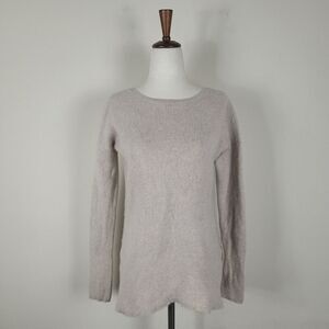 Saks Fifth Avenue Sweater XS Beige Cashmere Ribbed Comfy Cozy Minimalist Hi Lo